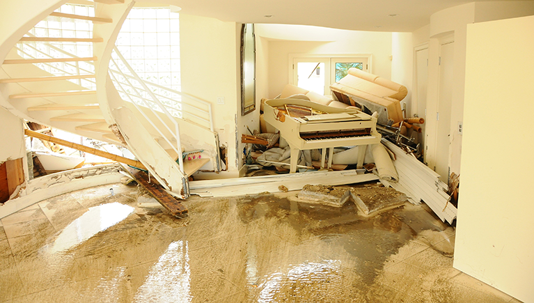 Water Damage Repairs: Better Left to the Pros?